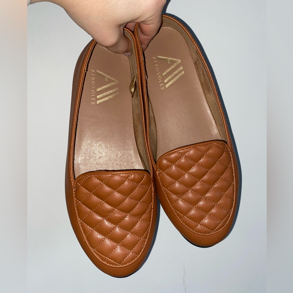 Aerosoles Caramel Quilted Flats Size 7